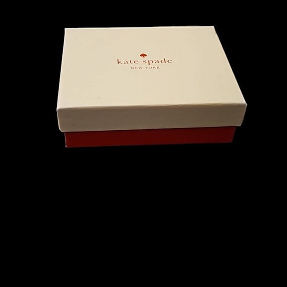 Kate Spade 3 strand pearl necklace - Picture 4 of 4